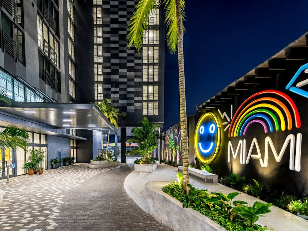 How To Get Commercial Landscaping Contracts & Dominate The Great Commercial Landscaping Business