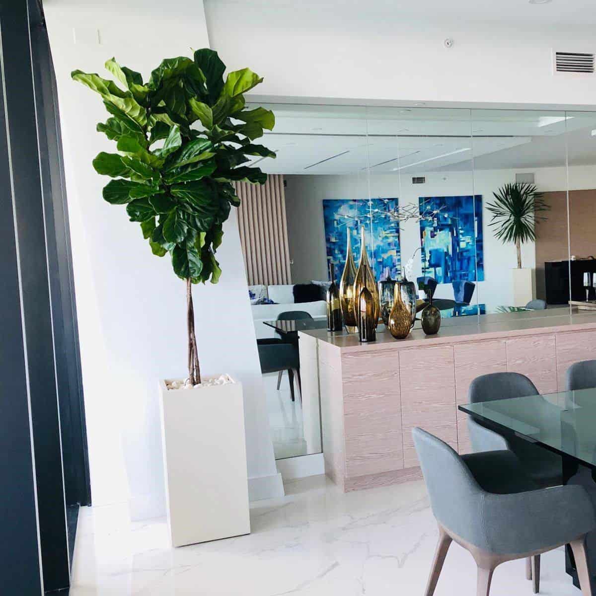 Maceta de esquina alta Miami